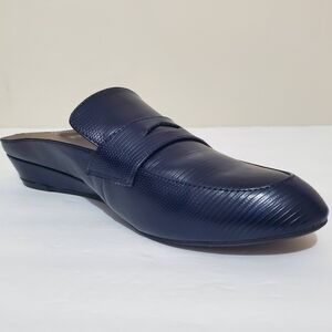 ARRAY Leilani navy blue faux leather lizard texture loafer top wedge heel mule 8